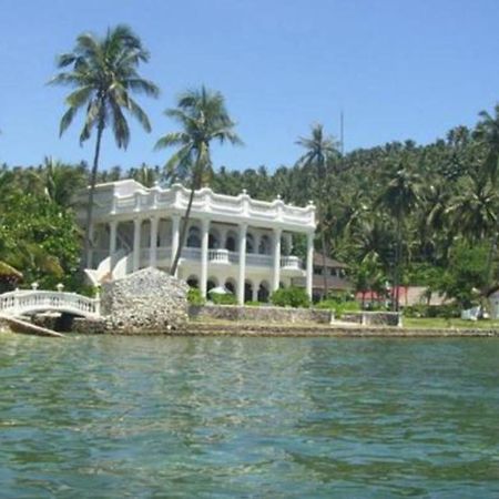 Blue Crystal Beach Resort Пуэрто-Галера Экстерьер фото
