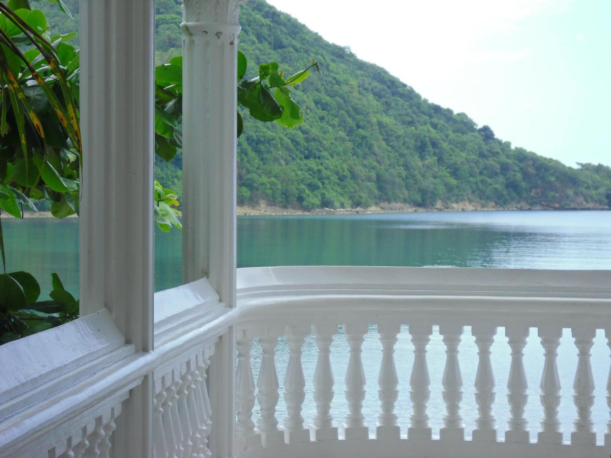 Blue Crystal Beach Resort Пуэрто-Галера Экстерьер фото